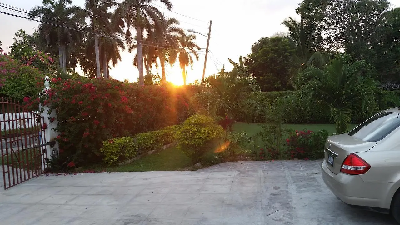 Lorenton Hideaway Lucea 0*,  Jamaica